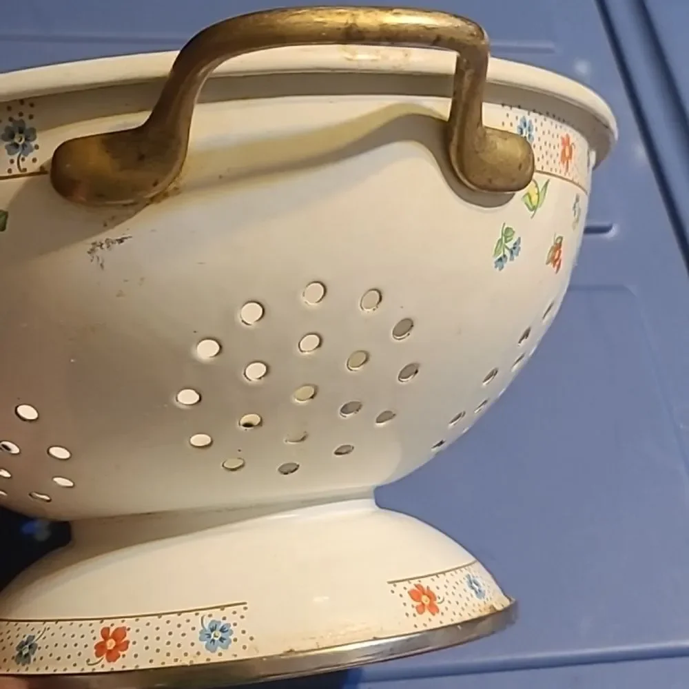 Kamenstein charming enamel